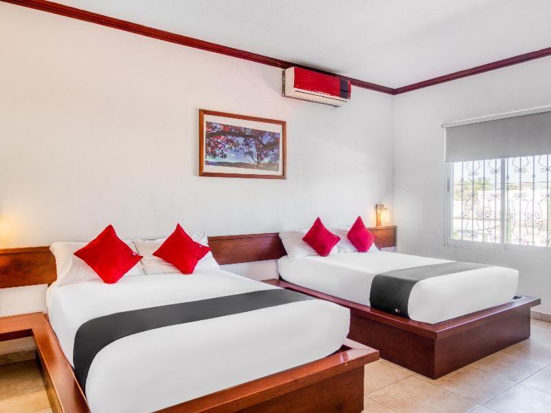Monte Salerno Hotel&Suites Montemorelos Camera foto