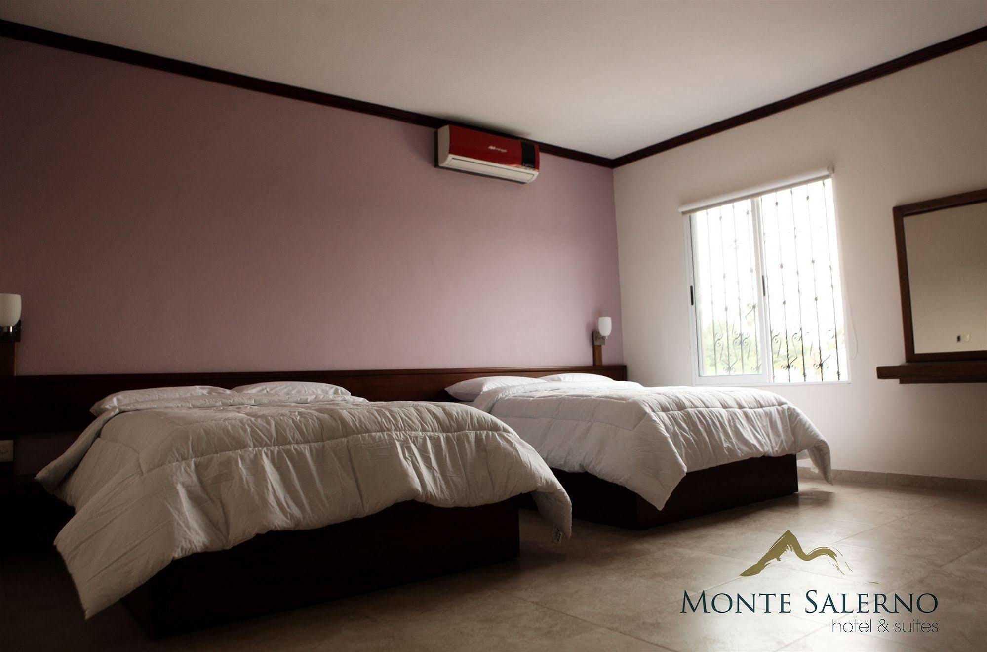 Monte Salerno Hotel&Suites Montemorelos Esterno foto
