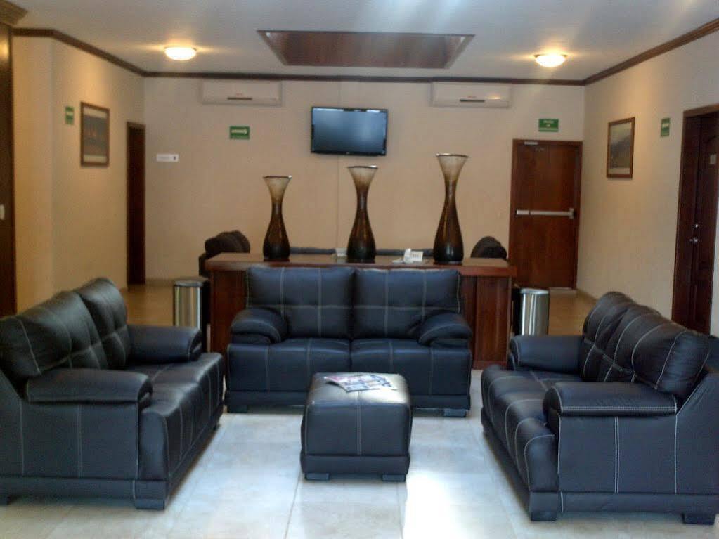 Monte Salerno Hotel&Suites Montemorelos Esterno foto