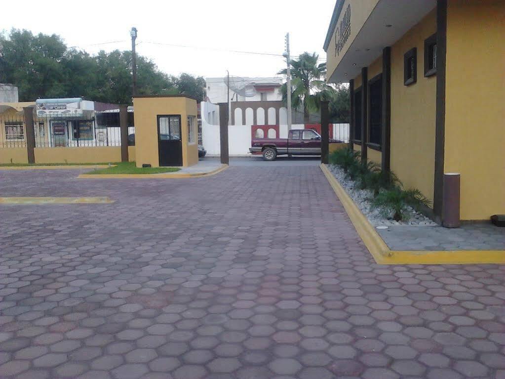 Monte Salerno Hotel&Suites Montemorelos Esterno foto
