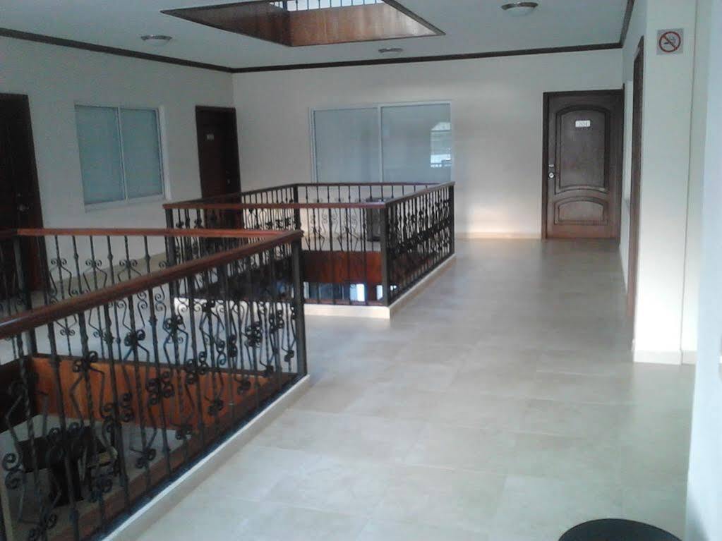 Monte Salerno Hotel&Suites Montemorelos Esterno foto