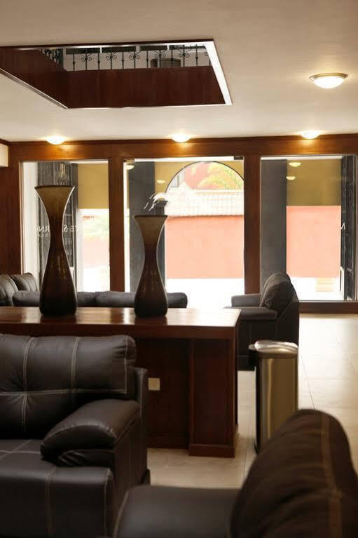 Monte Salerno Hotel&Suites Montemorelos Esterno foto