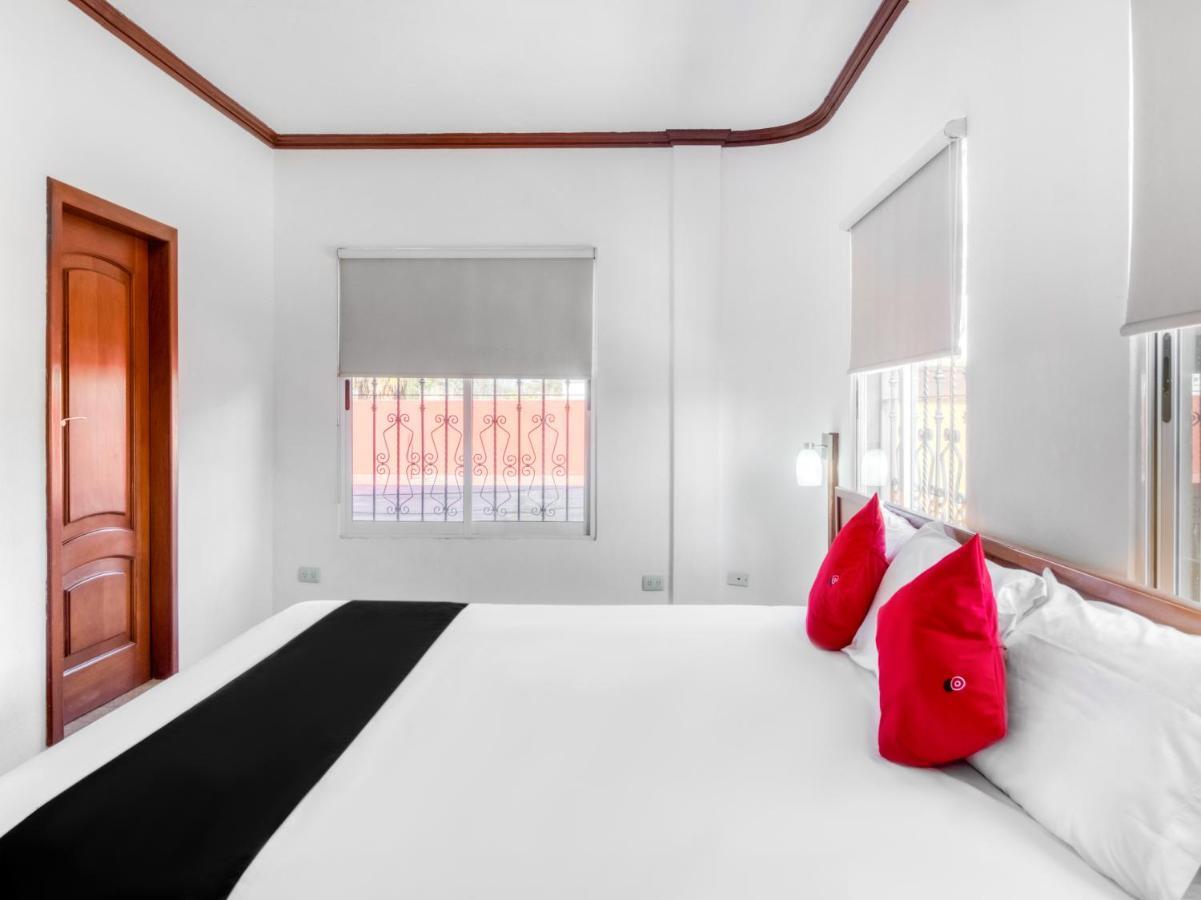 Monte Salerno Hotel&Suites Montemorelos Esterno foto