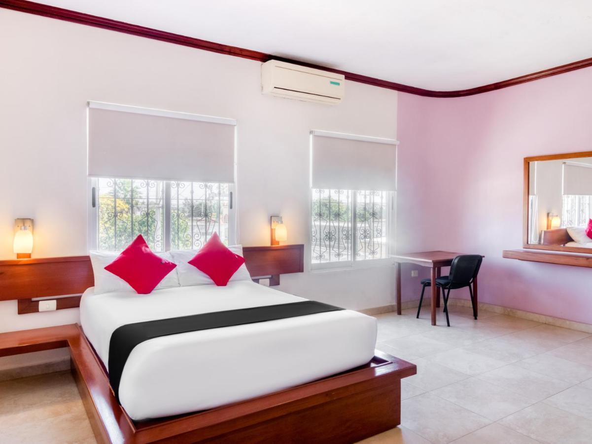 Monte Salerno Hotel&Suites Montemorelos Esterno foto