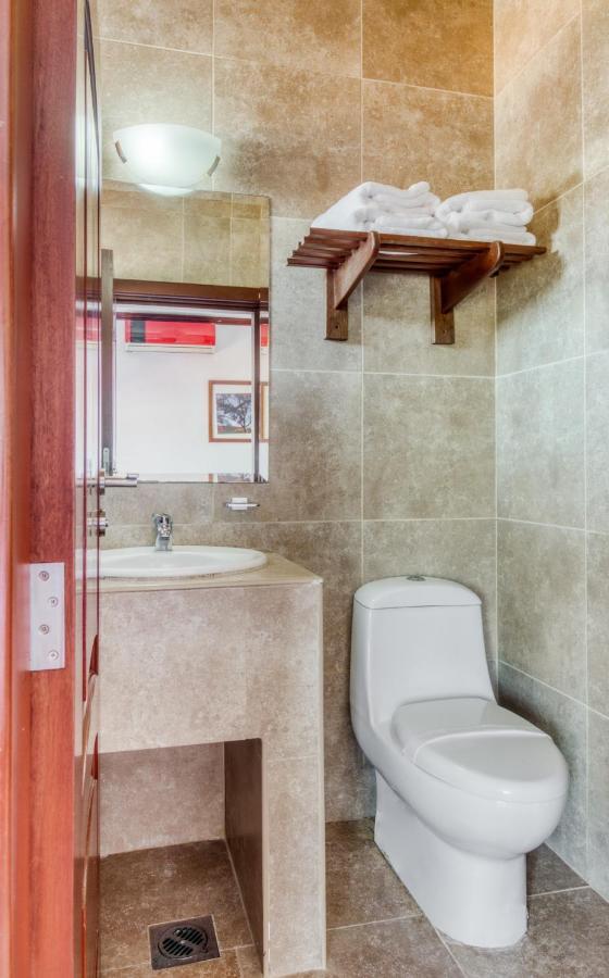 Monte Salerno Hotel&Suites Montemorelos Esterno foto