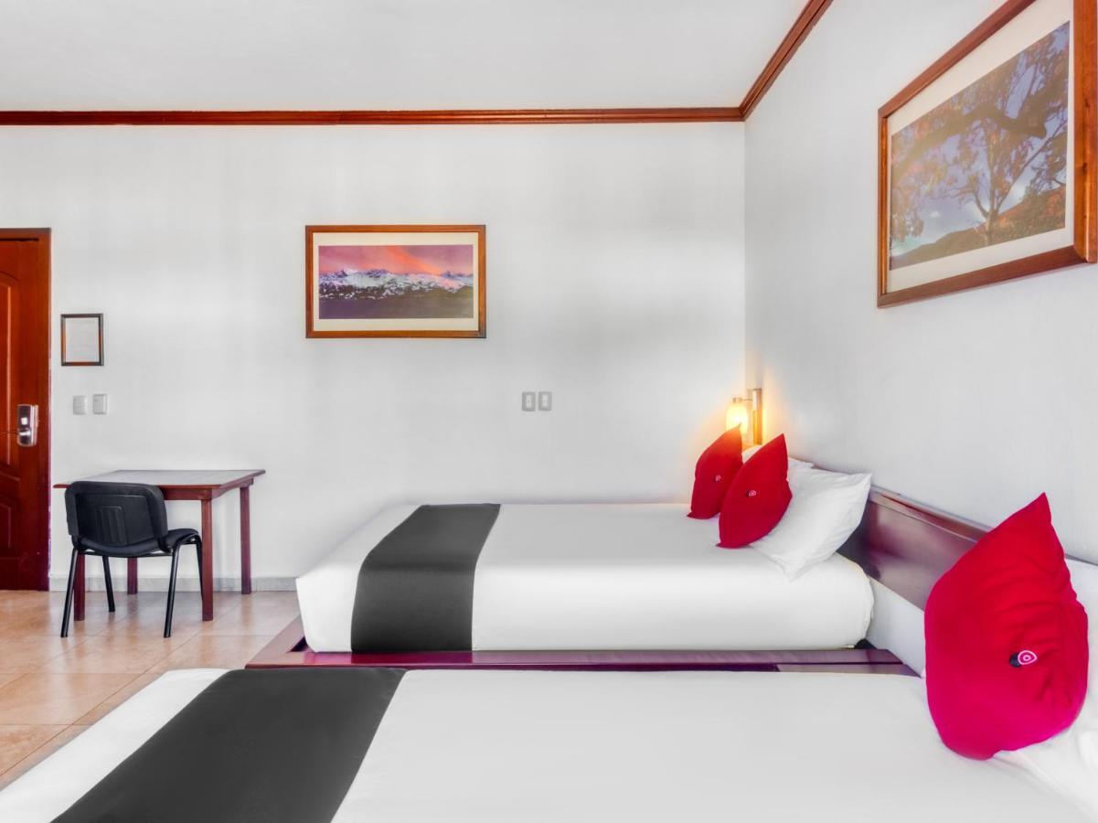 Monte Salerno Hotel&Suites Montemorelos Esterno foto